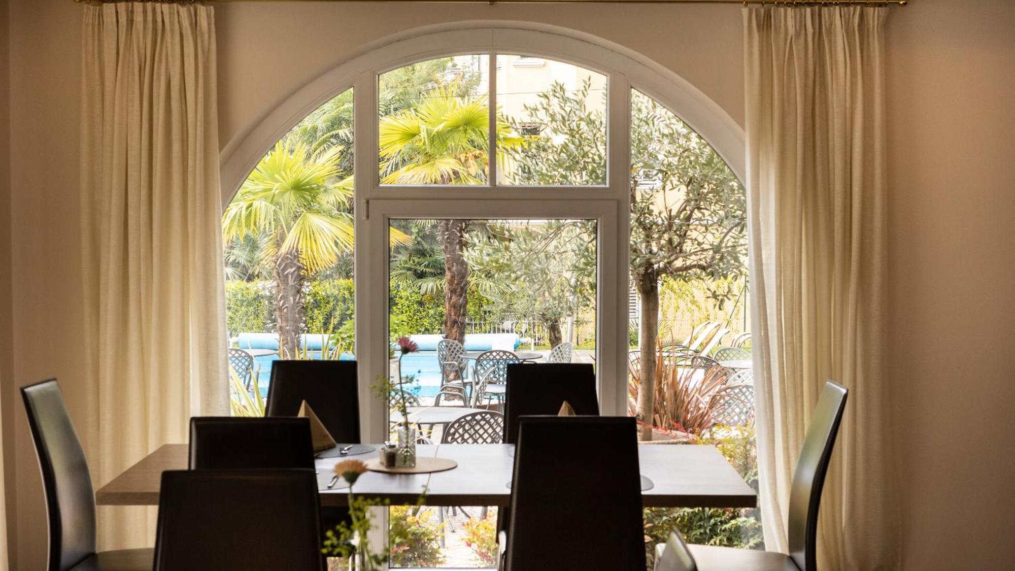 Hotel Villa Laurus Merano Exterior photo