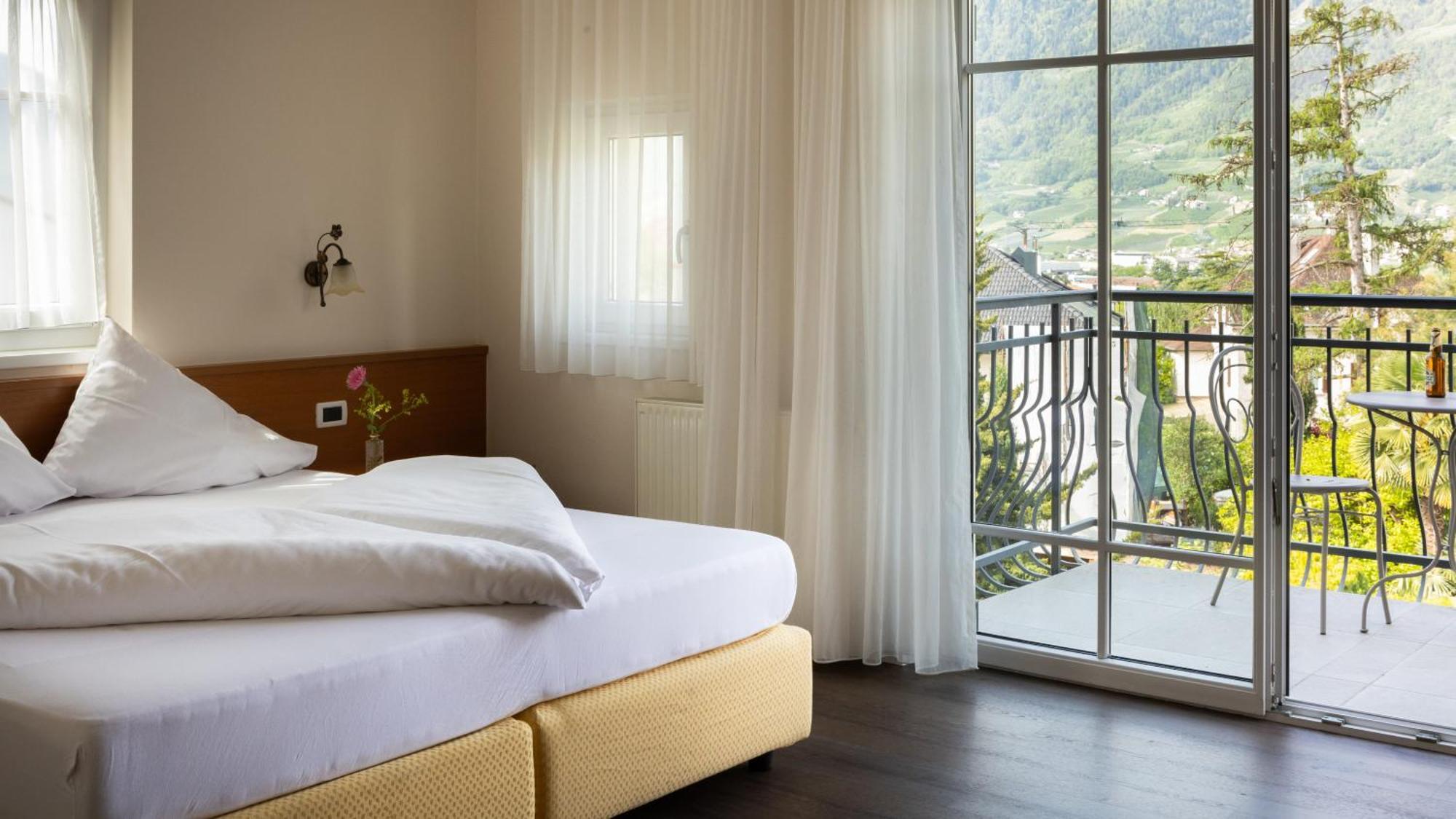 Hotel Villa Laurus Merano Exterior photo